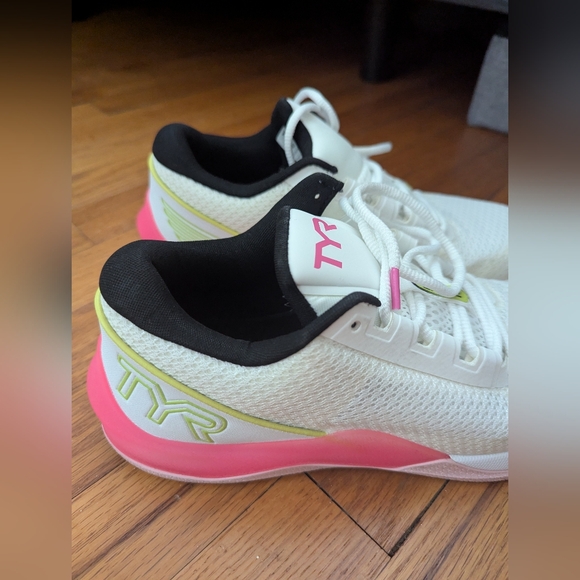 TYR CXT-2 Shoes - Picture 2 of 7